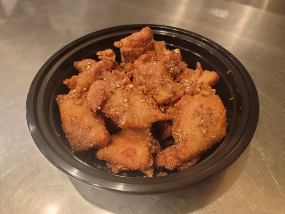 S10.Salt & Pepper Popcorn Chicken 鹽酥雞